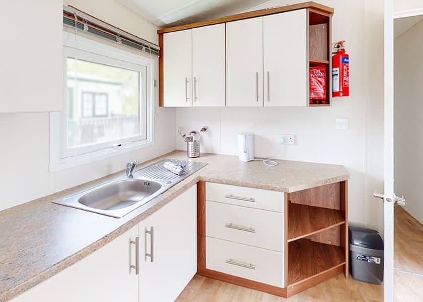 Gold Plus 3 Bed No Dogs Sleeps 6 - Grondre Holiday Park, Clunderwen, Nr Narberth