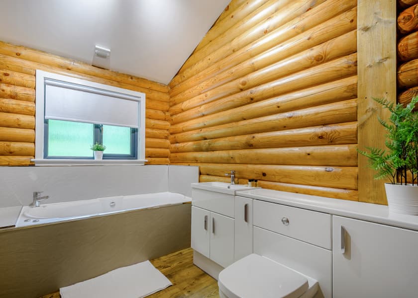 Holly Lodge - Gadgirth Estate Luxury Lodges, Annbank, Ayr