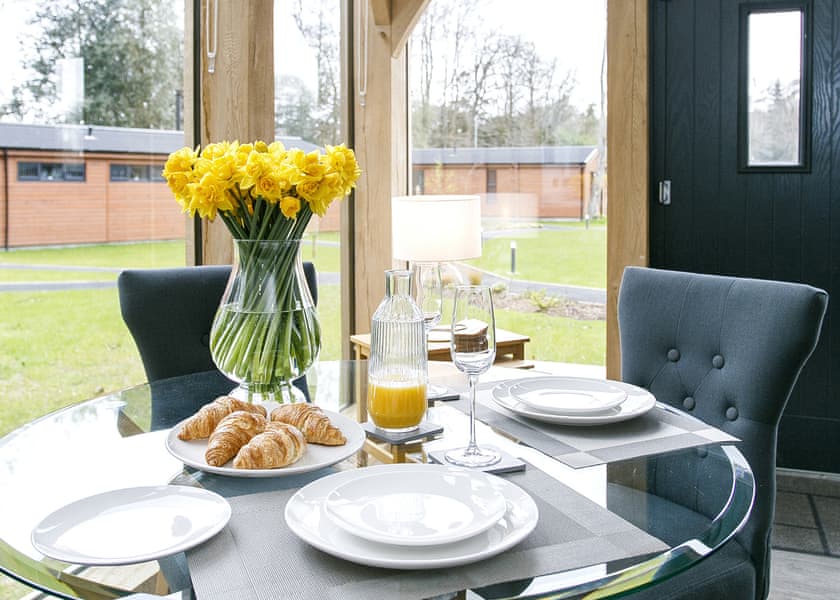 Woodcutters Lodge - Gadgirth Estate Luxury Lodges, Annbank, Ayr