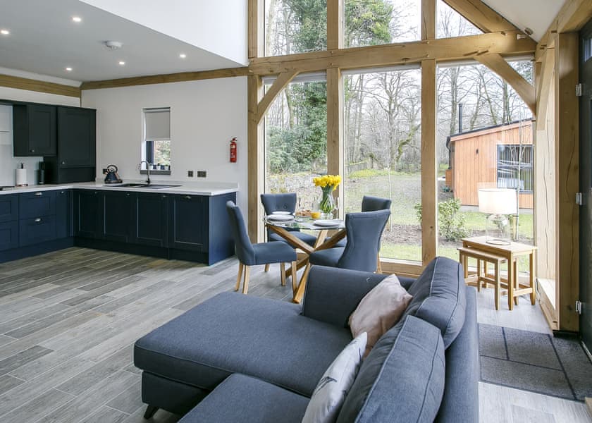 Woodcutters Lodge - Gadgirth Estate Luxury Lodges, Annbank, Ayr
