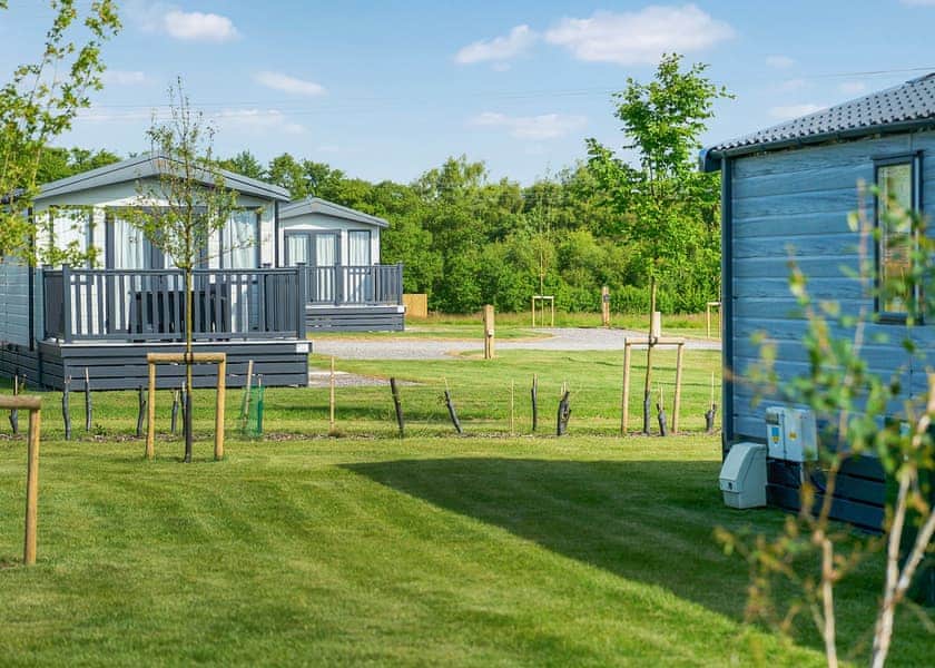 Luxury 3 Bed (Pet) - Green Hill Farm Holiday Village, Landford, Nr Salisbury