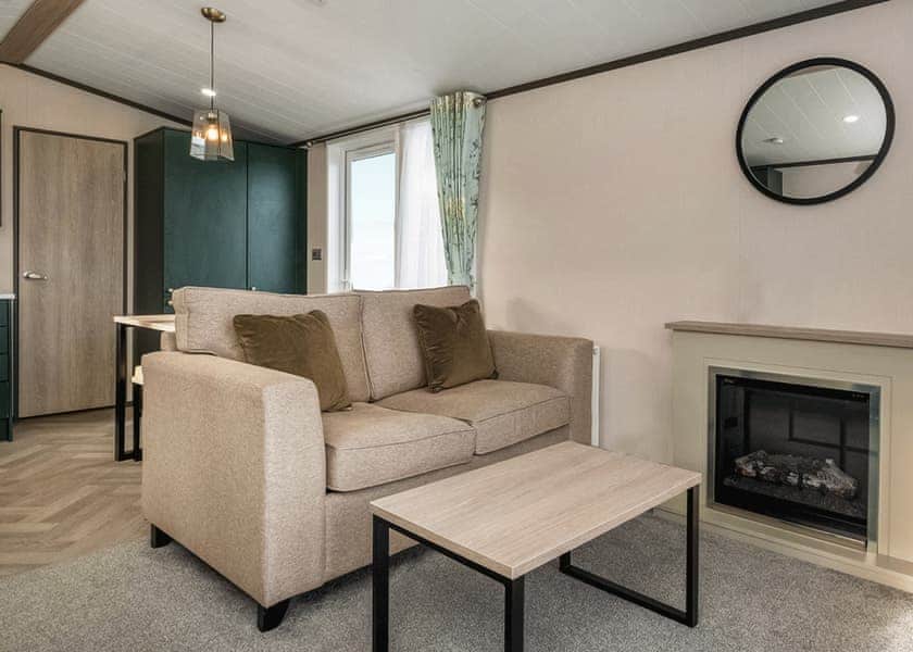 Premium 2 Bed (Pet) - Green Hill Farm Holiday Village, Landford, Nr Salisbury