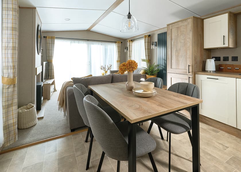 Premium 2 bed HT - Green Hill Farm Holiday Village, Landford, Nr Salisbury