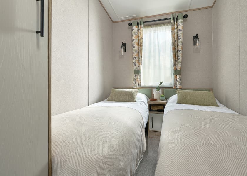 Premium 2 bed HT - Green Hill Farm Holiday Village, Landford, Nr Salisbury