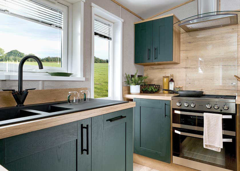 Premium 3 bed HT - Green Hill Farm Holiday Village, Landford,  Nr Salisbury