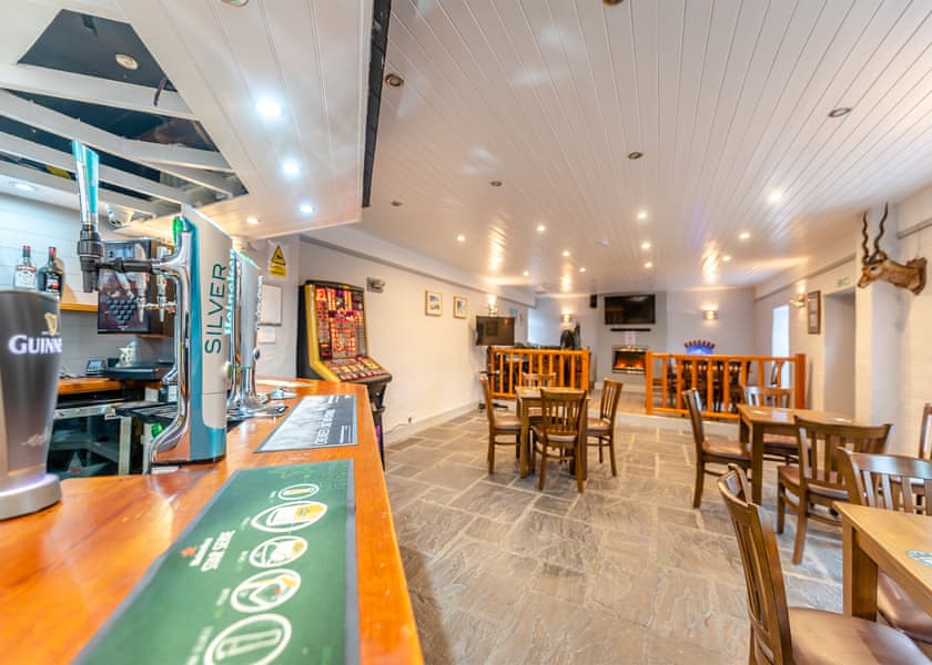 Gilfach Holiday Apartments, Gilfach-Yr-Halen