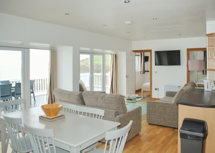 Gold 3 Chalet - Gilfach Holiday Apartments, Gilfach-Yr-Halen