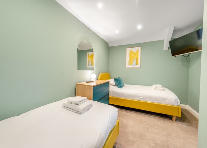 Cwm Cottage - Gilfach Holiday Apartments, Gilfach-Yr-Halen