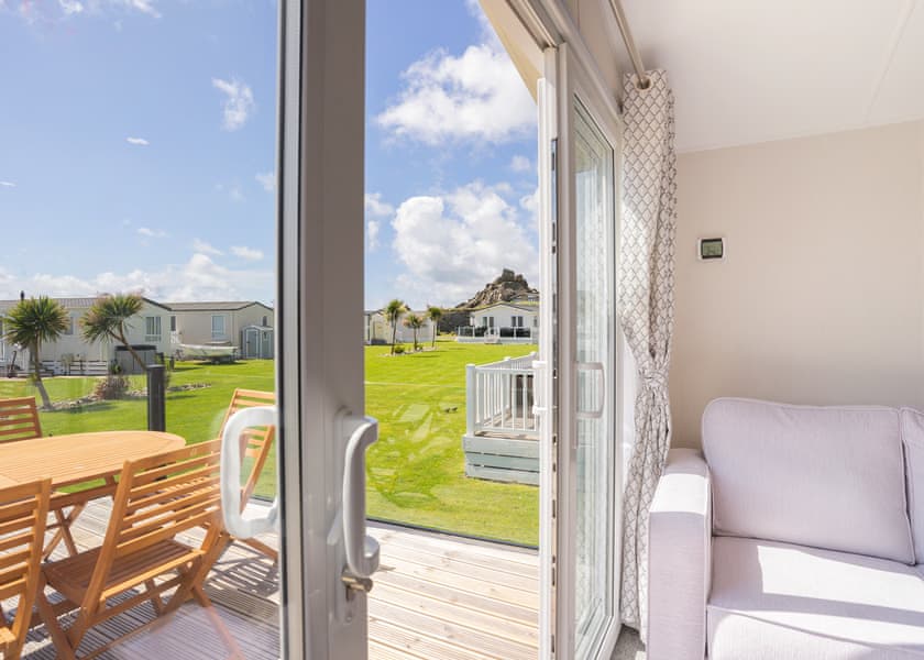 Platinum 3 (Pet) - Gimblet Rock, Gimblet Rock, Pwllheli