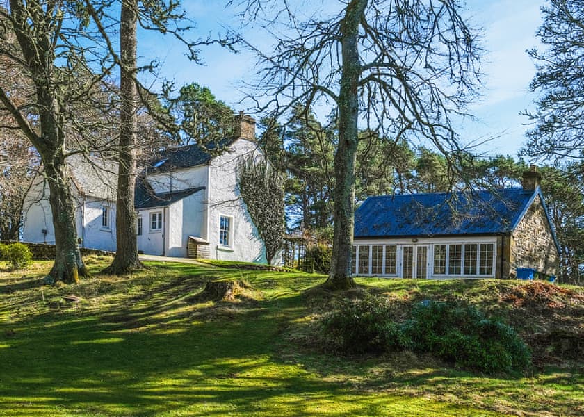Carron Cottage - Gledfield Highland Estate, Ardgay
