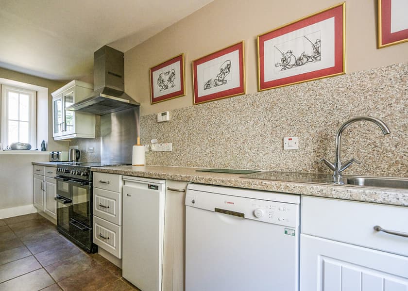 Carron Cottage - Gledfield Highland Estate, Ardgay