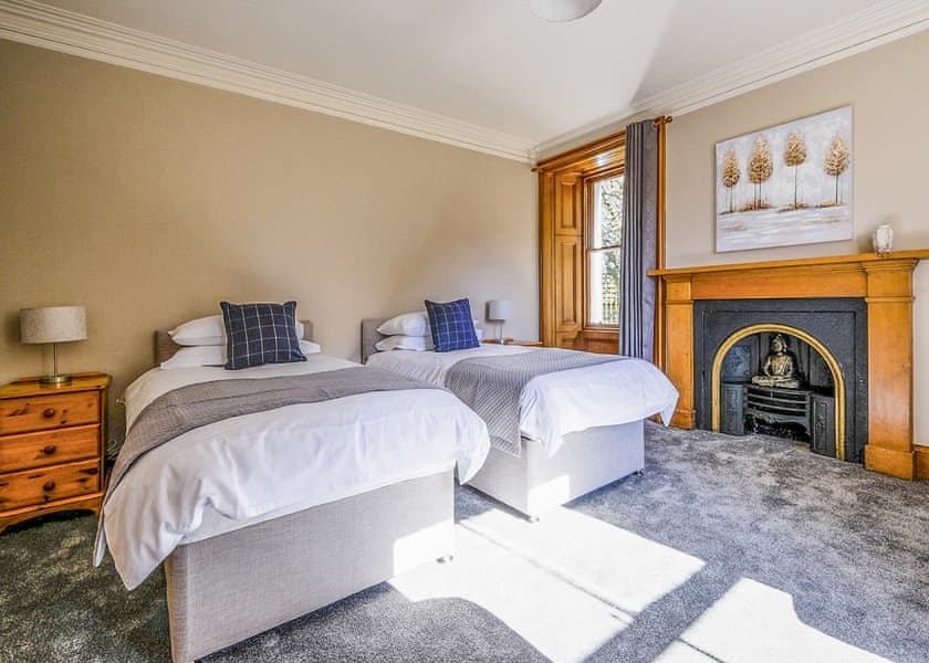 Carron Cottage - Gledfield Highland Estate, Ardgay