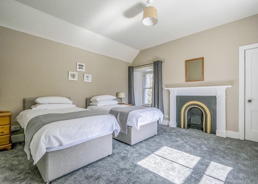 Carron Cottage - Gledfield Highland Estate, Ardgay