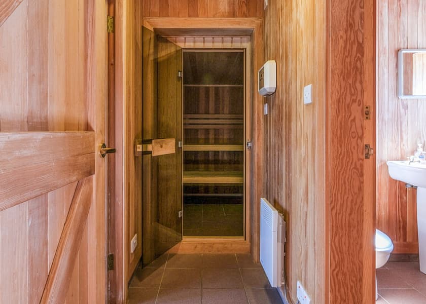 Carron Cottage - Gledfield Highland Estate, Ardgay