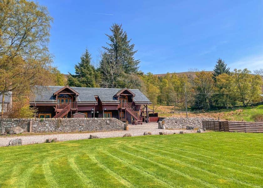 Glen Lodge - Glen Clova Lodges, Nr Kirriemuir