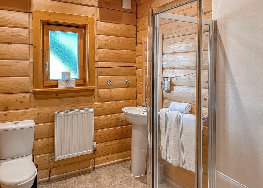 Glen Lodge - Glen Clova Lodges, Nr Kirriemuir