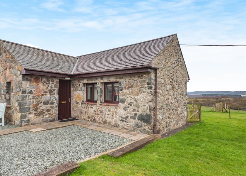 Wren Cottage - Glan Morfa Lodge Retreat, Llangafo