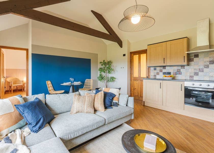 Wren Cottage - Glan Morfa Lodge Retreat, Llangafo