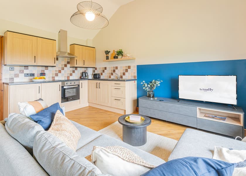 Wren Cottage - Glan Morfa Lodge Retreat, Llangafo