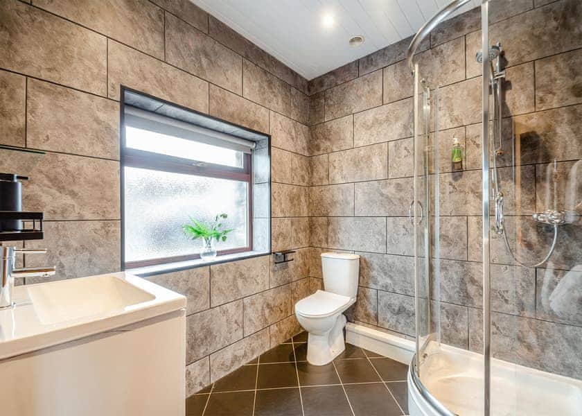 Wren Cottage - Glan Morfa Lodge Retreat, Llangafo