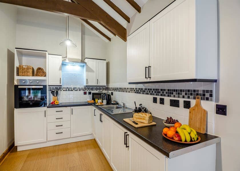 Swan Cottage - Glan Morfa Lodge Retreat, Llangafo