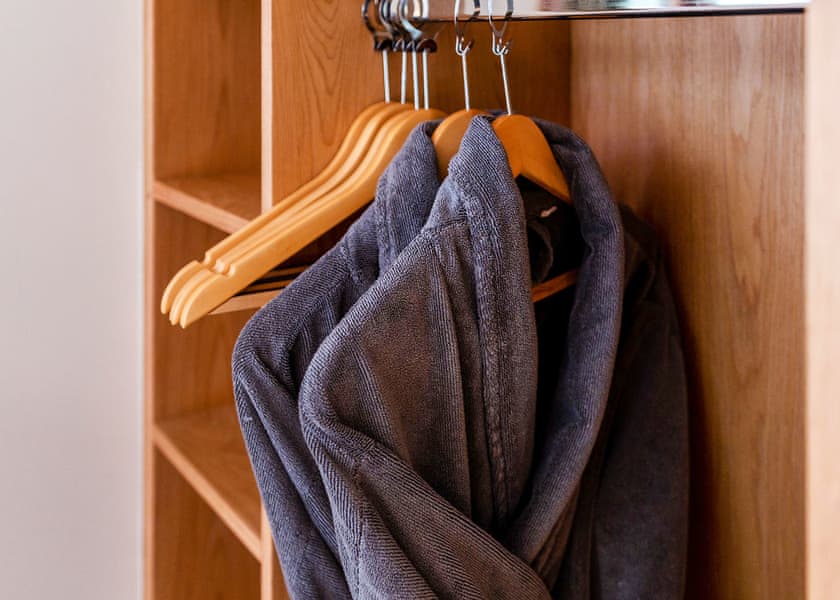 Golden Oak 3 Bed Pet Free (2 double and 1 twin) - Glentress Forest, Peebles