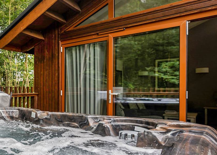 Golden Oak 3 Bed Pet (2 doubles and 1 twin) - Glentress Forest, Peebles