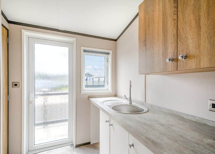 Lakeview Executive Pet - Green Meadows Country Park, Blackford