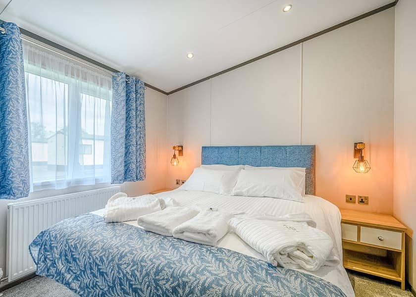 Lakeview Executive Pet - Green Meadows Country Park, Blackford