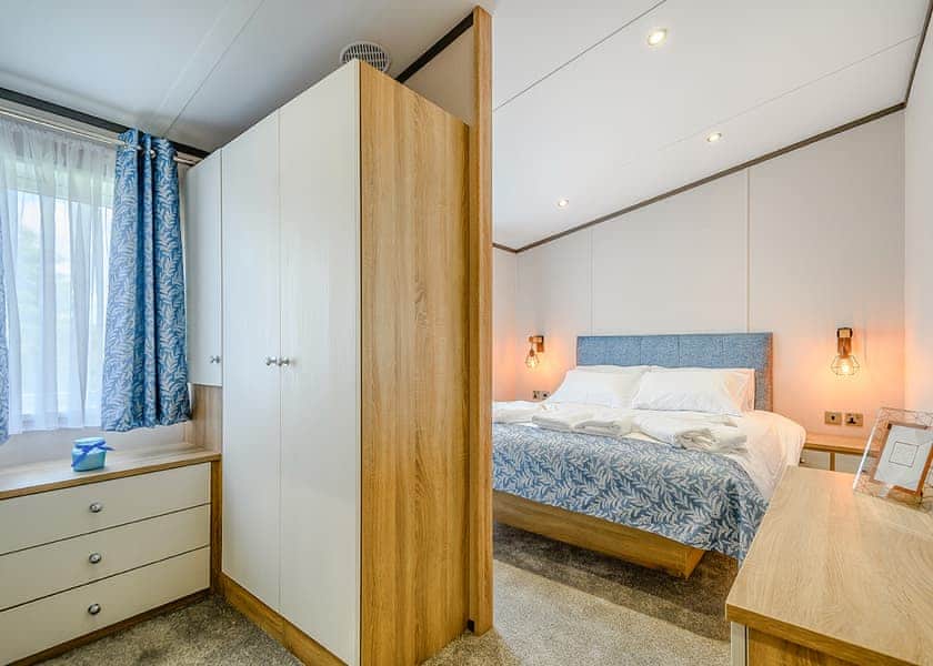 Lakeview Executive Pet - Green Meadows Country Park, Blackford
