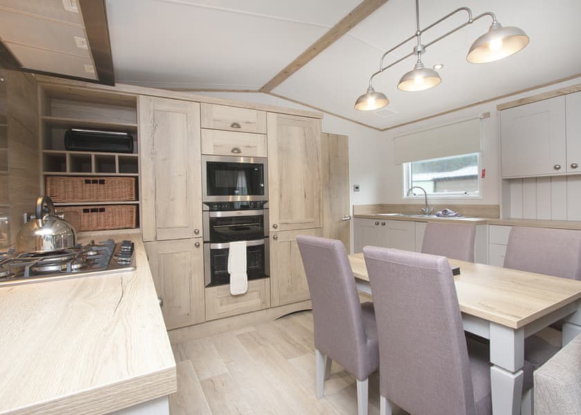 Platinum Caravan 3 (Pet) - Drimsynie Holiday Village, Lochgoilhead, on the Drimsynie Estate, Argyll