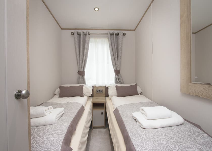 Platinum Caravan 3 (Pet) - Drimsynie Holiday Village, Lochgoilhead, on the Drimsynie Estate, Argyll