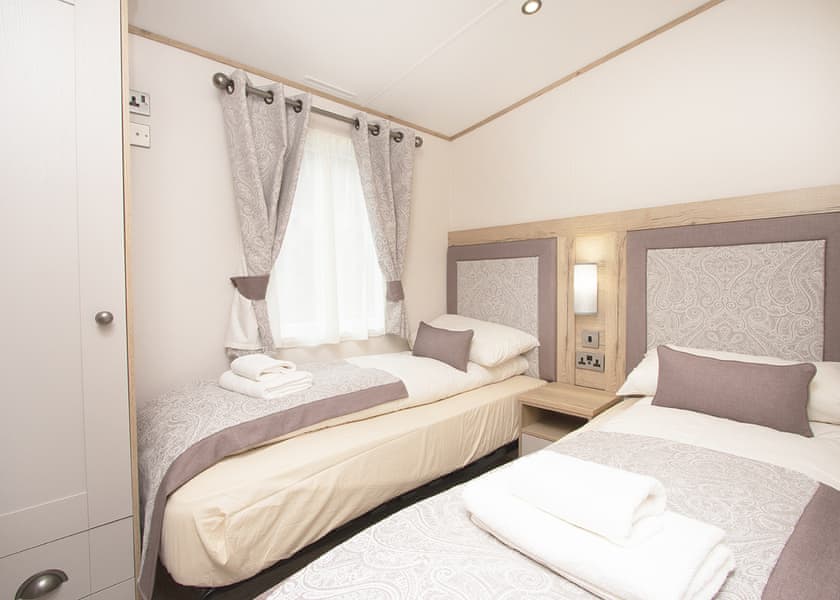 Platinum Caravan 3 (Pet) - Drimsynie Holiday Village, Lochgoilhead, on the Drimsynie Estate, Argyll