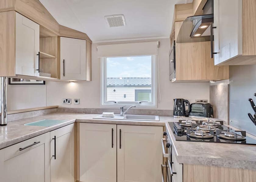 Gold Caravan 3 (Pet) - Drimsynie Holiday Village, Lochgoilhead, on the Drimsynie Estate, Argyll
