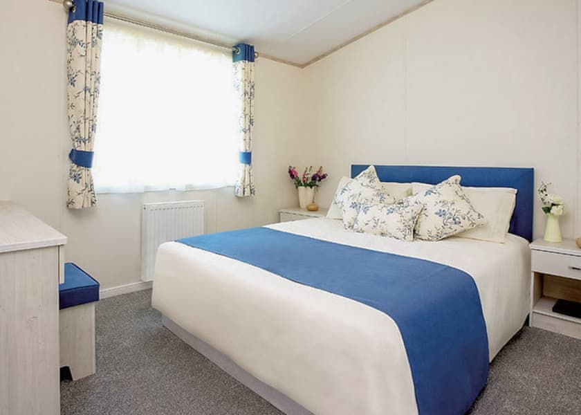 6 Berth Luxury Lodge with Hot Tub Pet - Golden Sands Holiday Park Rhyl, Kinmel Bay, Rhyl