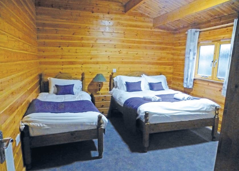 Woodpecker Lodge - Goodiford Mill Lakes, Kentisbeare, Nr Cullompton