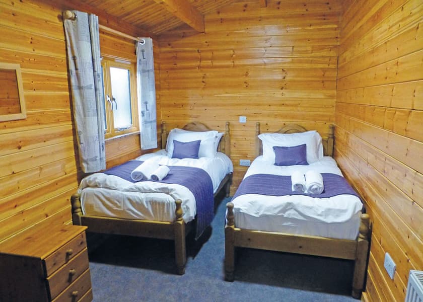 Woodpecker Lodge - Goodiford Mill Lakes, Kentisbeare, Nr Cullompton