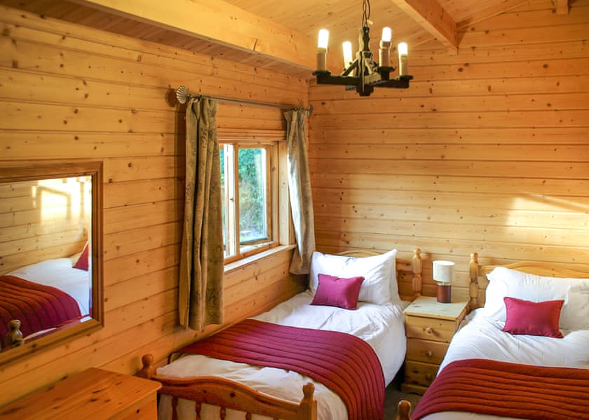Squirrel Mill Lodge - Goodiford Mill Lakes, Kentisbeare, Nr Cullompton