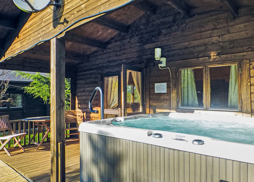 Hedgehog Lodge - Goodiford Mill Lakes, Kentisbeare, Nr Cullompton