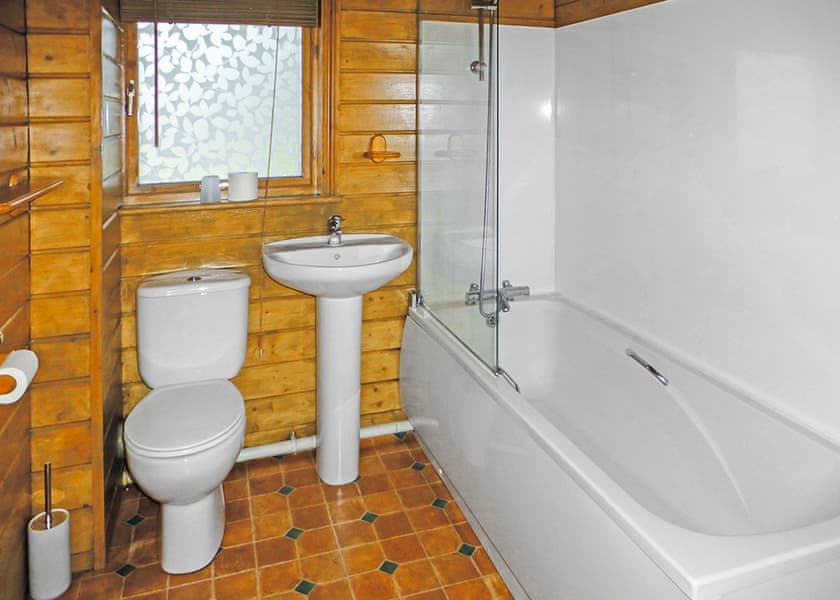 Hedgehog Lodge - Goodiford Mill Lakes, Kentisbeare, Nr Cullompton