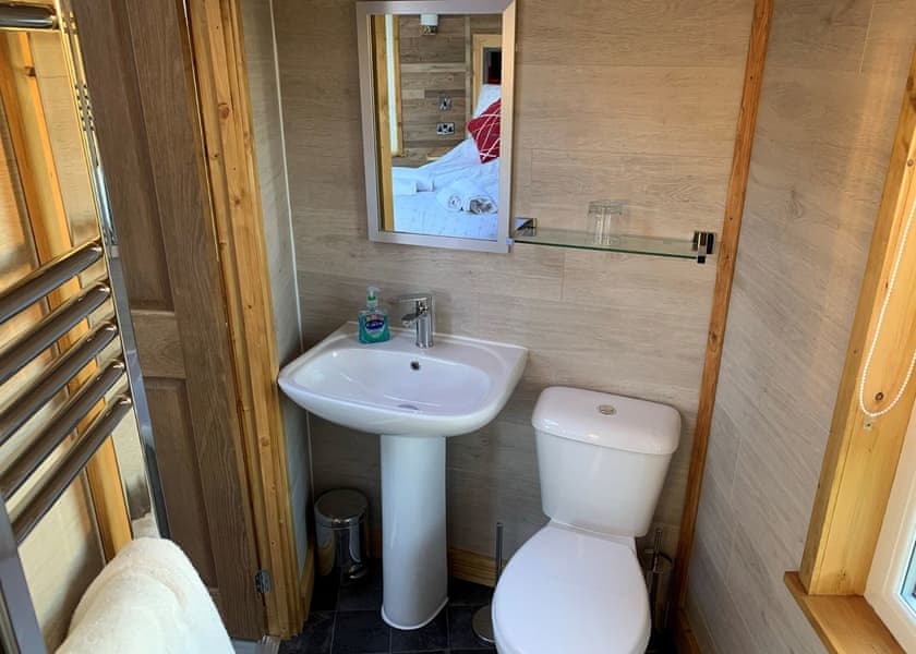 Starlight Wren (Pet) - Green Meadows Park, Fitling, Nr Hornsea