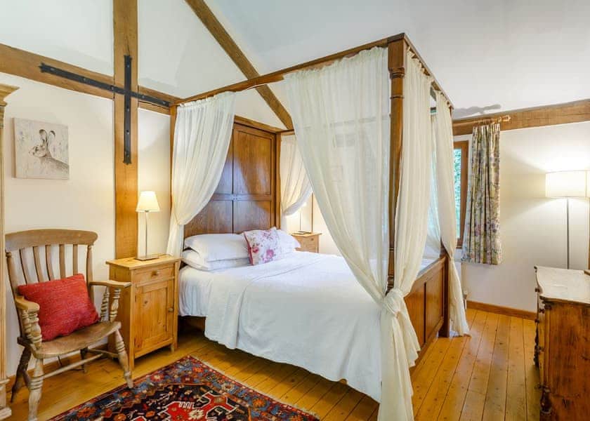 Gardeners Lodge (Pet Friendly) - Griffon Forest, Flaxton, York