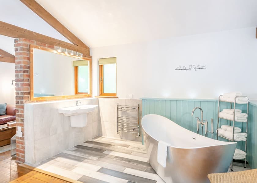 Hunters Lodge - Griffon Forest, Flaxton, York