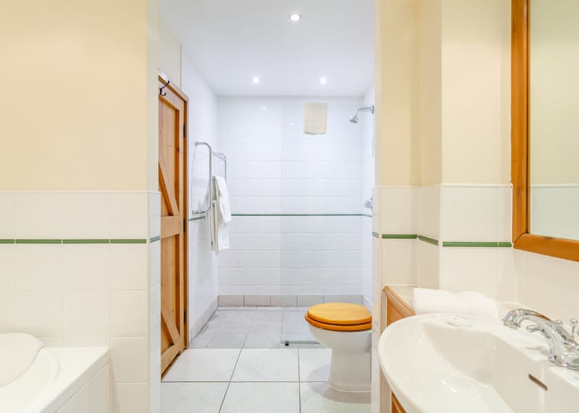 Family Premier (Pet Friendly) - Griffon Forest, Flaxton, York