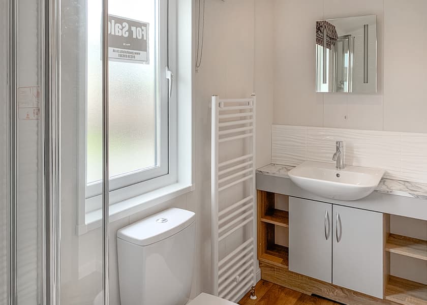 Laburnum Lodge - Gwalia Falls, Tresaith Beach, Cardigan, Ceredigion