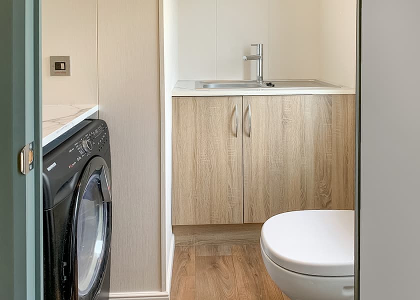 Laburnum Lodge - Gwalia Falls, Tresaith Beach, Cardigan, Ceredigion