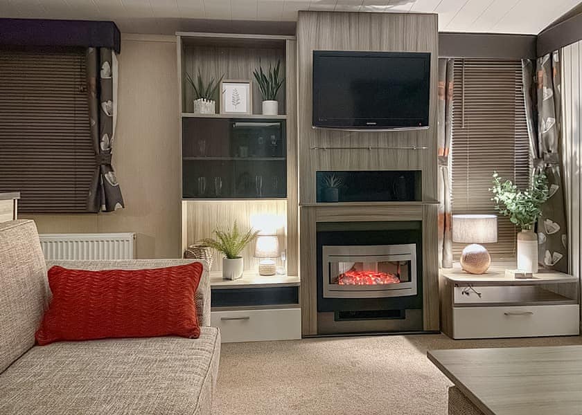 Heron Lodge - Gwalia Falls, Tresaith Beach, Cardigan, Ceredigion