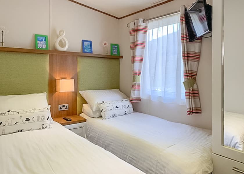 Milano Lodge - Gwalia Falls, Tresaith Beach, Cardigan, Ceredigion