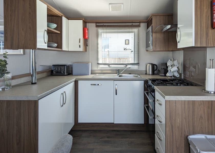 Willerby Avonmore 3 Bedroom Holiday Home - Gwalia Falls, Tresaith Beach, Cardigan, Ceredigion