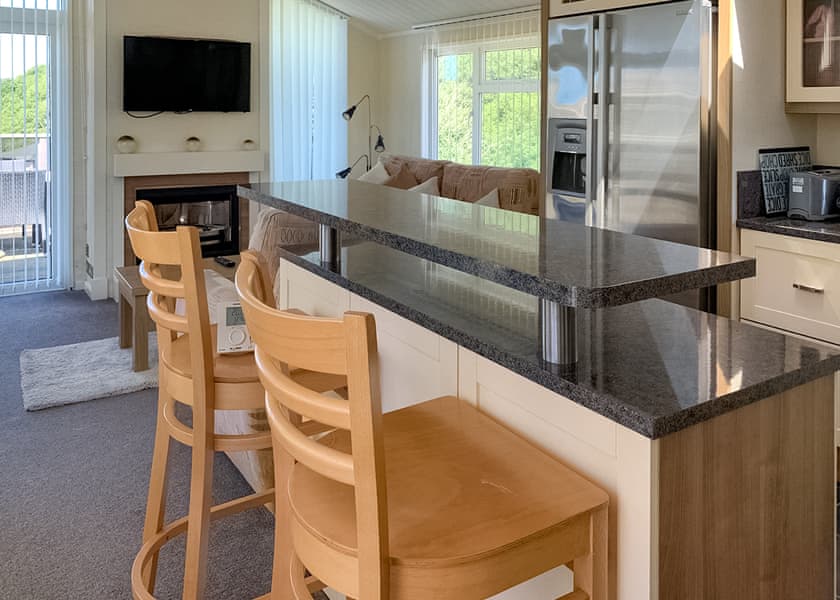 Cascade Lodge 2 - Gwalia Falls, Tresaith Beach, Cardigan, Ceredigion